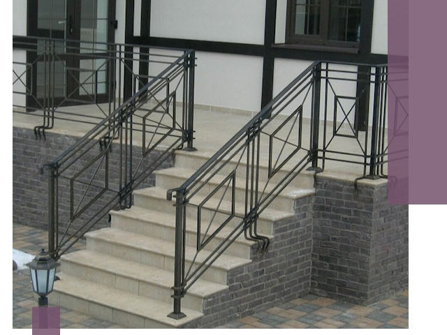 Перила для крыльца в Киселёвске — монтаж, изготовление и установка