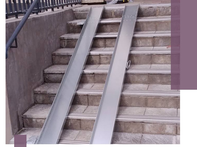 Демонтаж откидных пандусов профессионально в Киселёвске