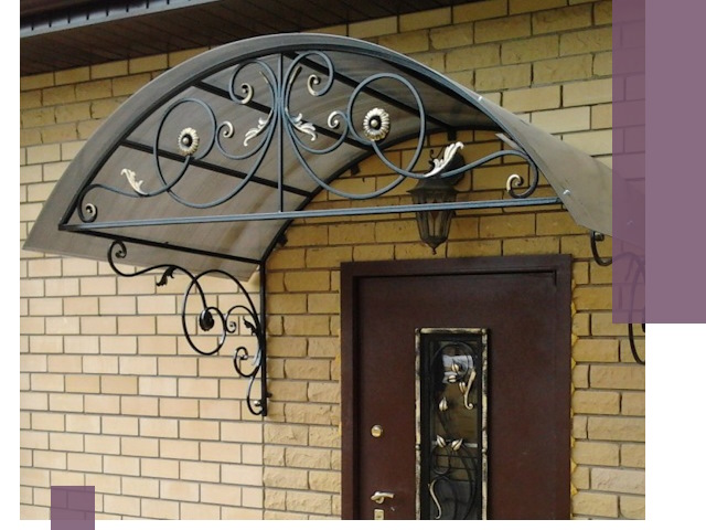 Изготовление козырьков из металла под ключ в Киселёвске