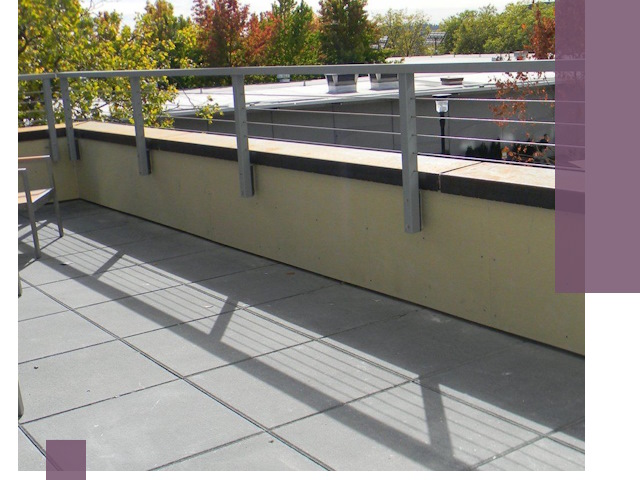 Металлические парапеты под ключ в Киселёвске: монтаж и изготовление