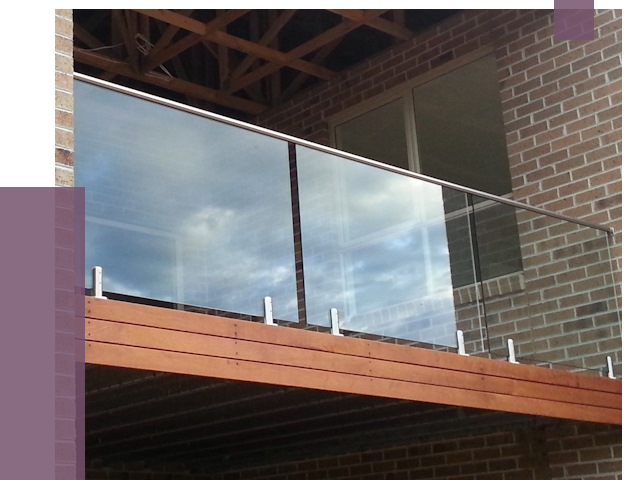 Стеклянные парапеты на крыше и террасе в Киселёвске от 11566 руб. | ПРОЛЁТ-Кис